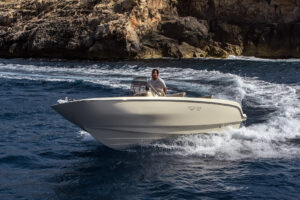 Invictus 190FX for sale