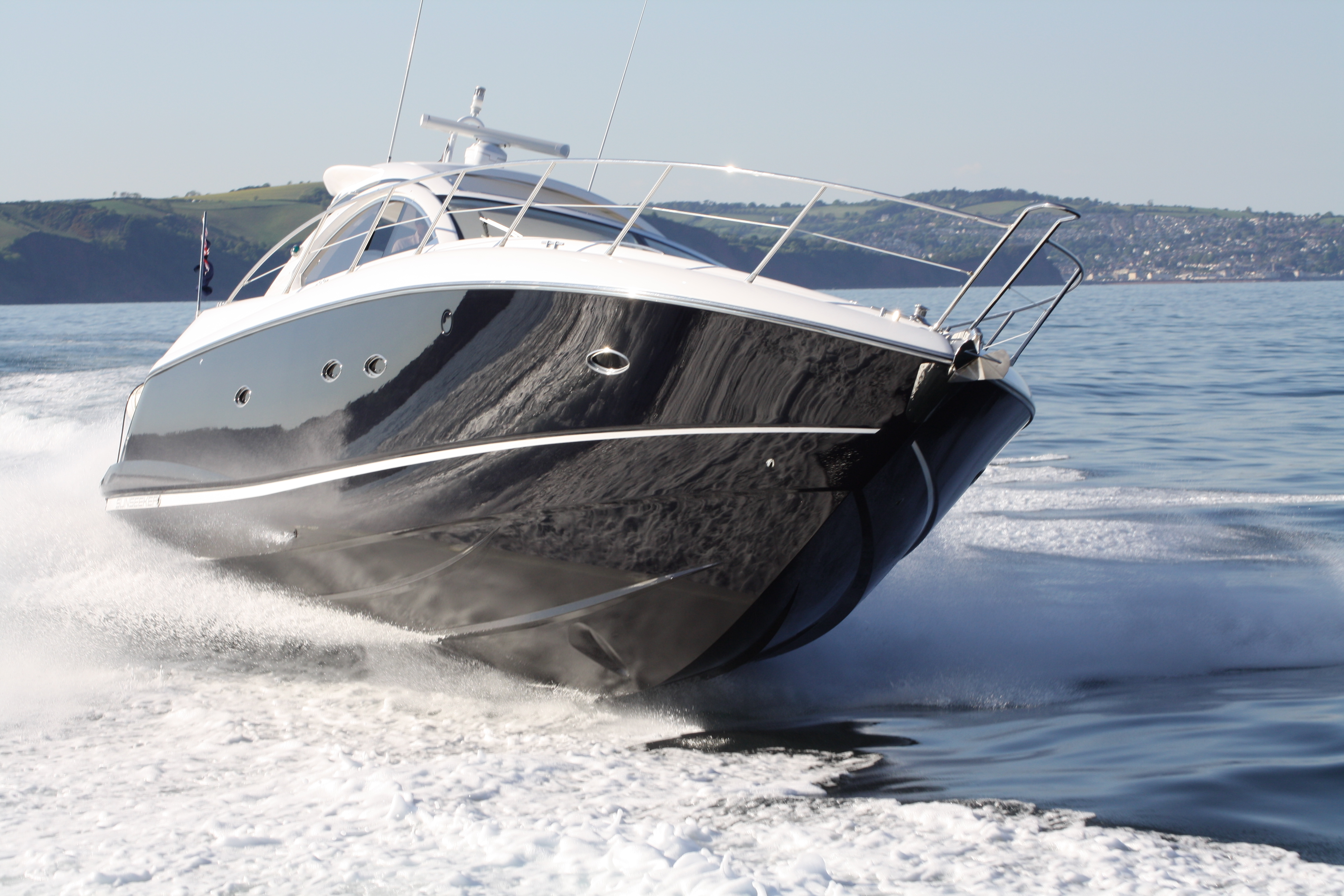 Featured: Selling Super Yachts with Sunseeker Brokerage