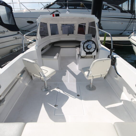 Piscator 580 for Sale Deck