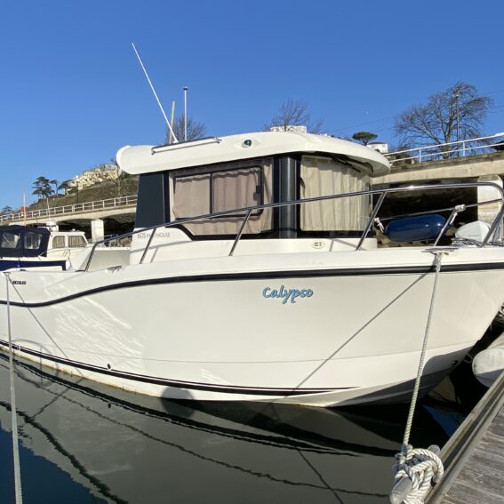 quicksilver 605 pilothouse for sale