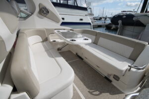 Chaparral 310 Signature for Sale Devon - Outdoor Seating Area