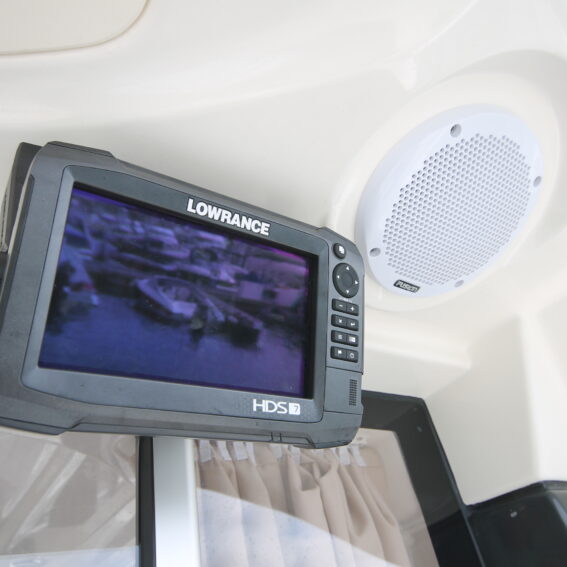 Quicksilver 605 PilotHouse for Sale in Devon - Lowrance HDS 7