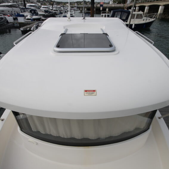 Quicksilver 605 PilotHouse for Sale in Devon - Roof Hatch