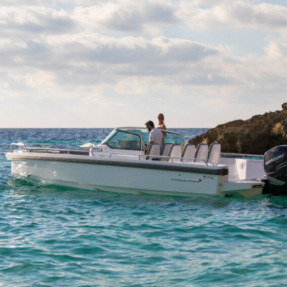 2023 Axopar 28 Open - Photo 1