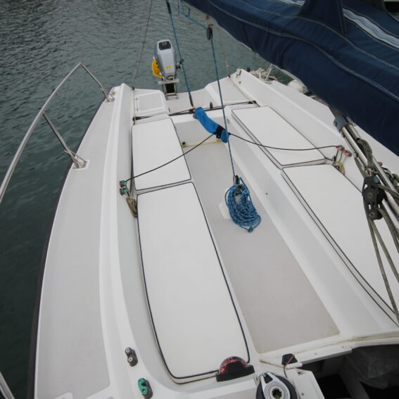 Colgate 26 Sailboat Learn to Sail First Sail Boat for Sale