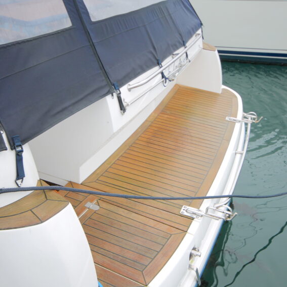 Sealine F34 for Sale Swim Platform