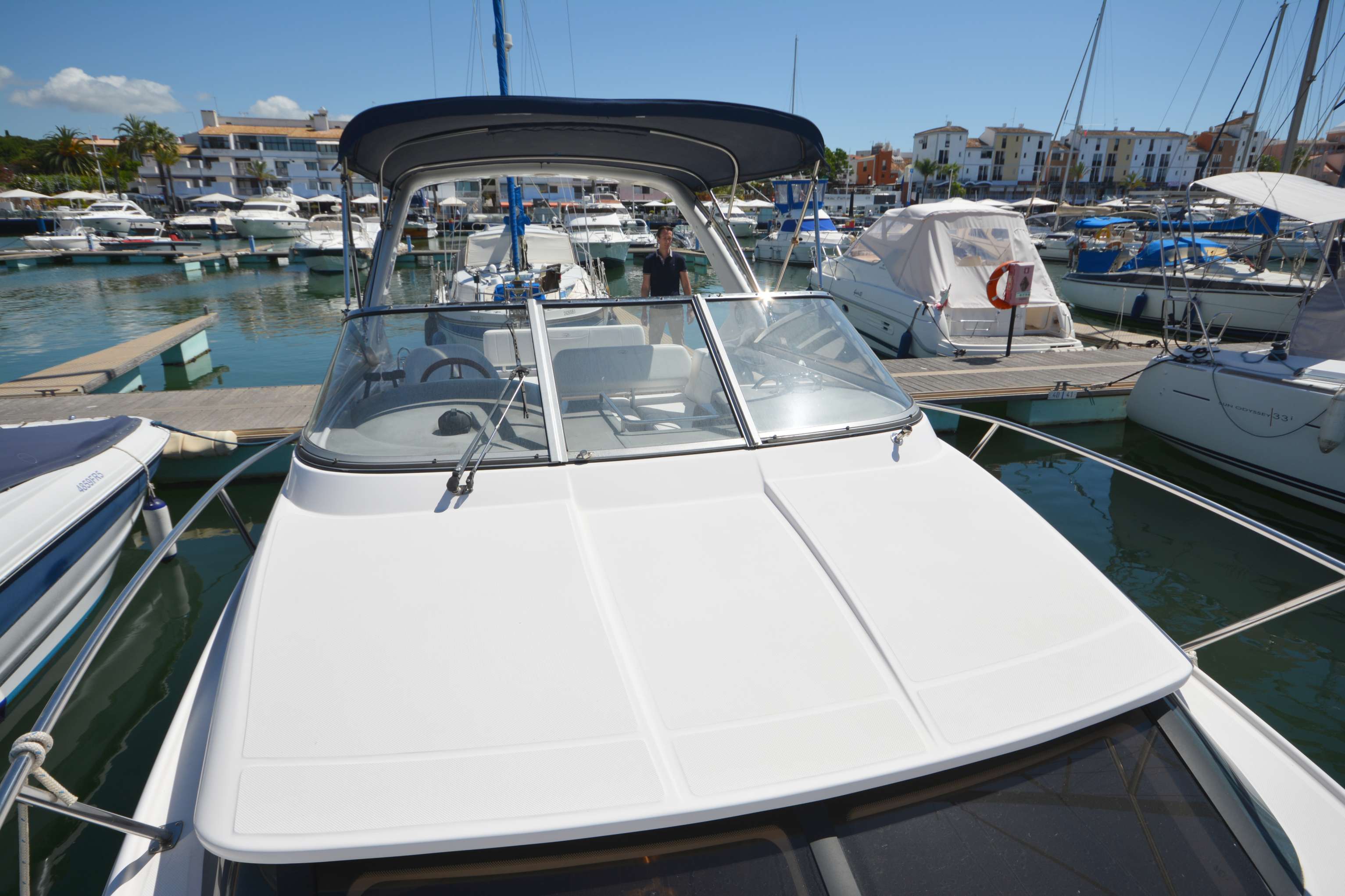 Regal 2860 - One Marine