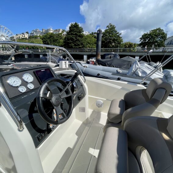 Quicksilver Activ 555 Open for sale in Torquay, Devon, UK