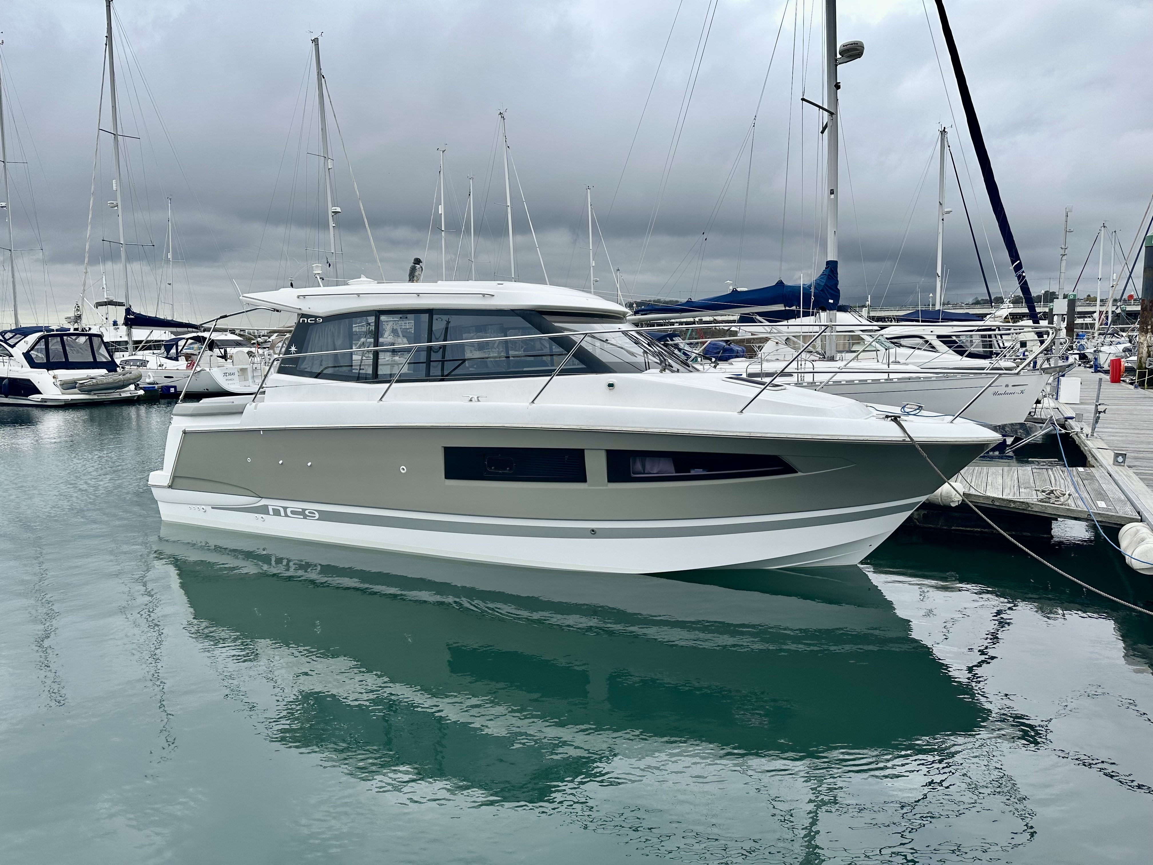 Jeanneau NC9