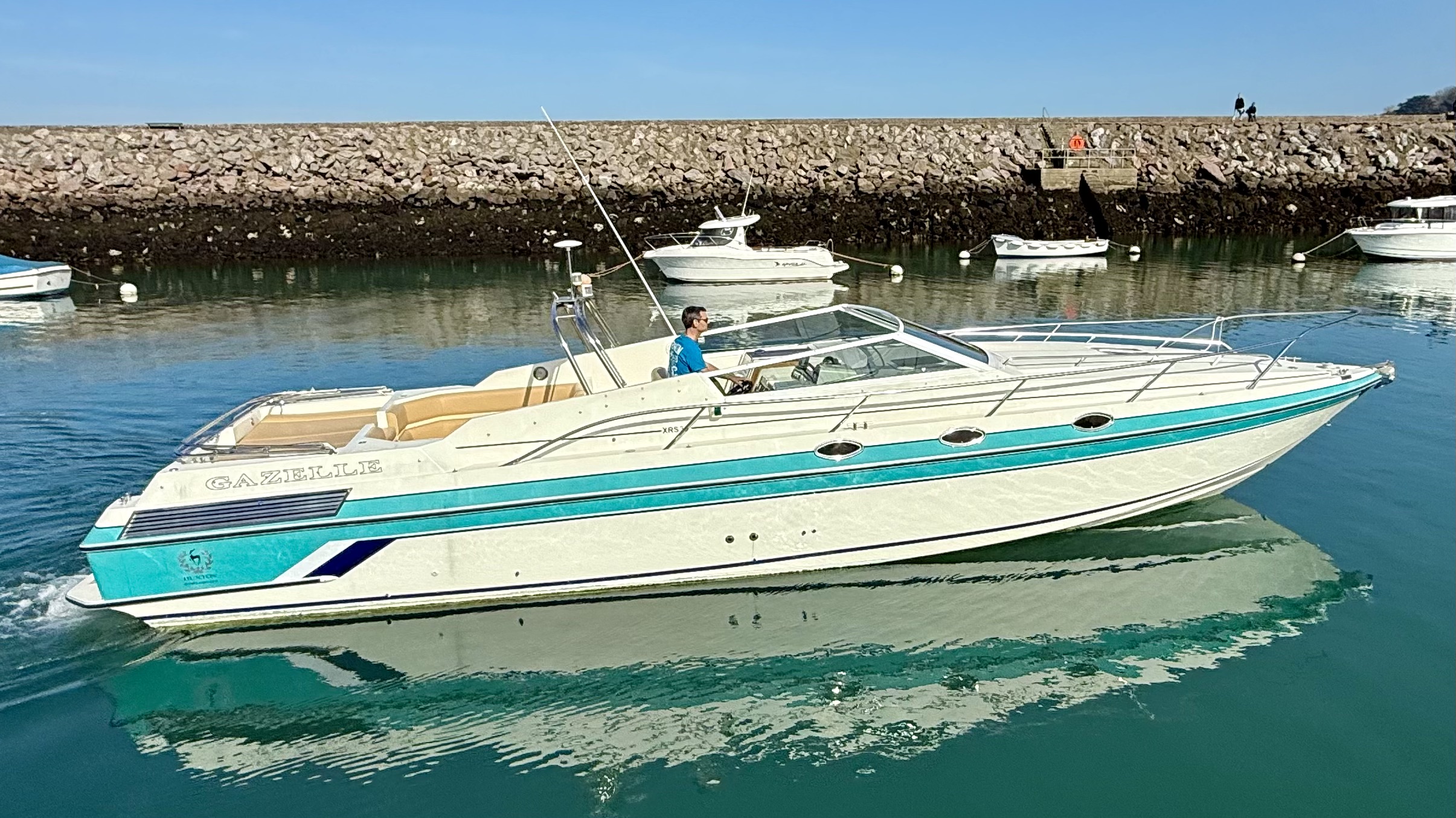 Hunton XRS 39 (New Engines & Drives Installed 2016)