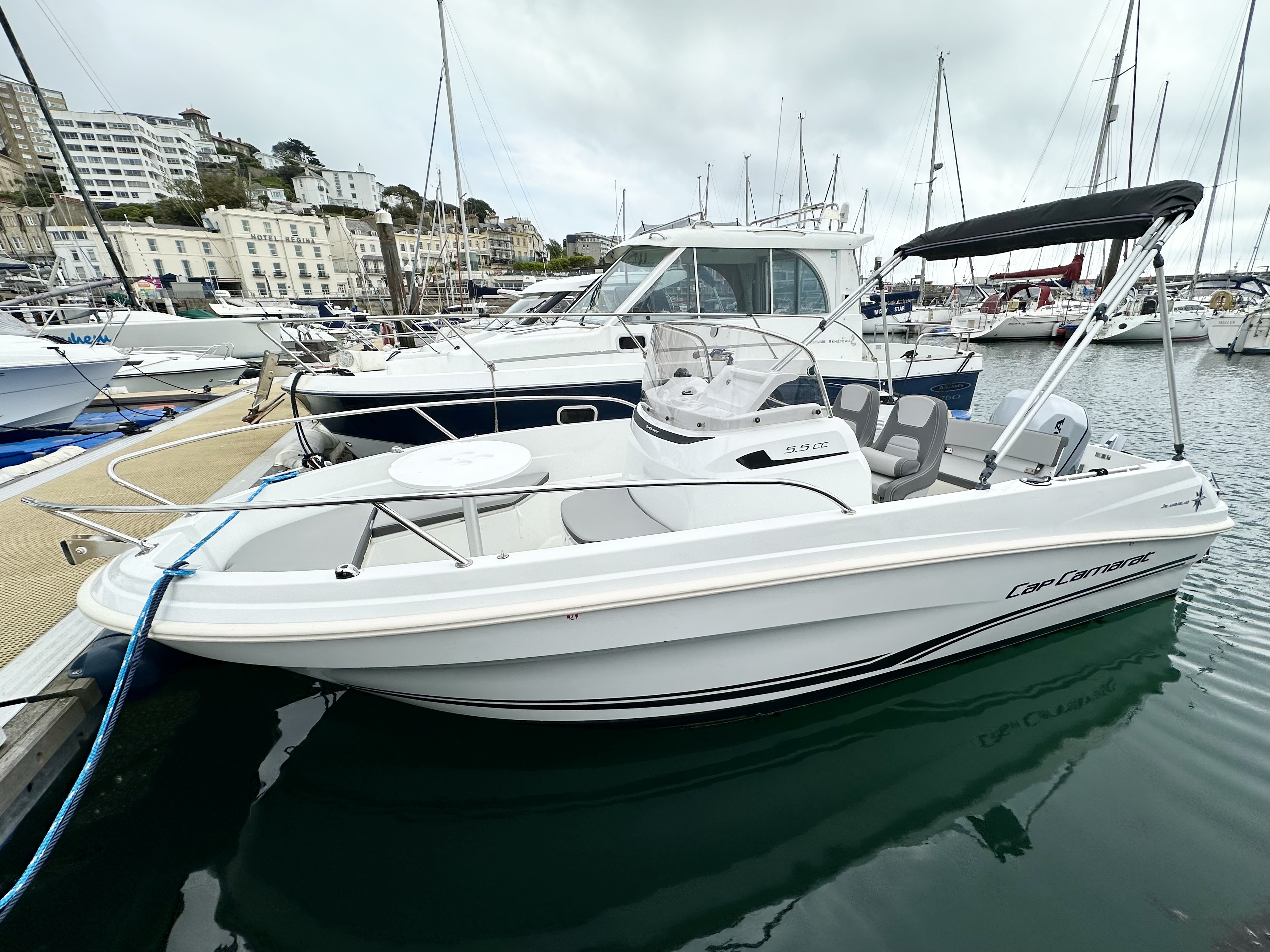 Jeanneau Cap Camarat 5.55 CC Series 2