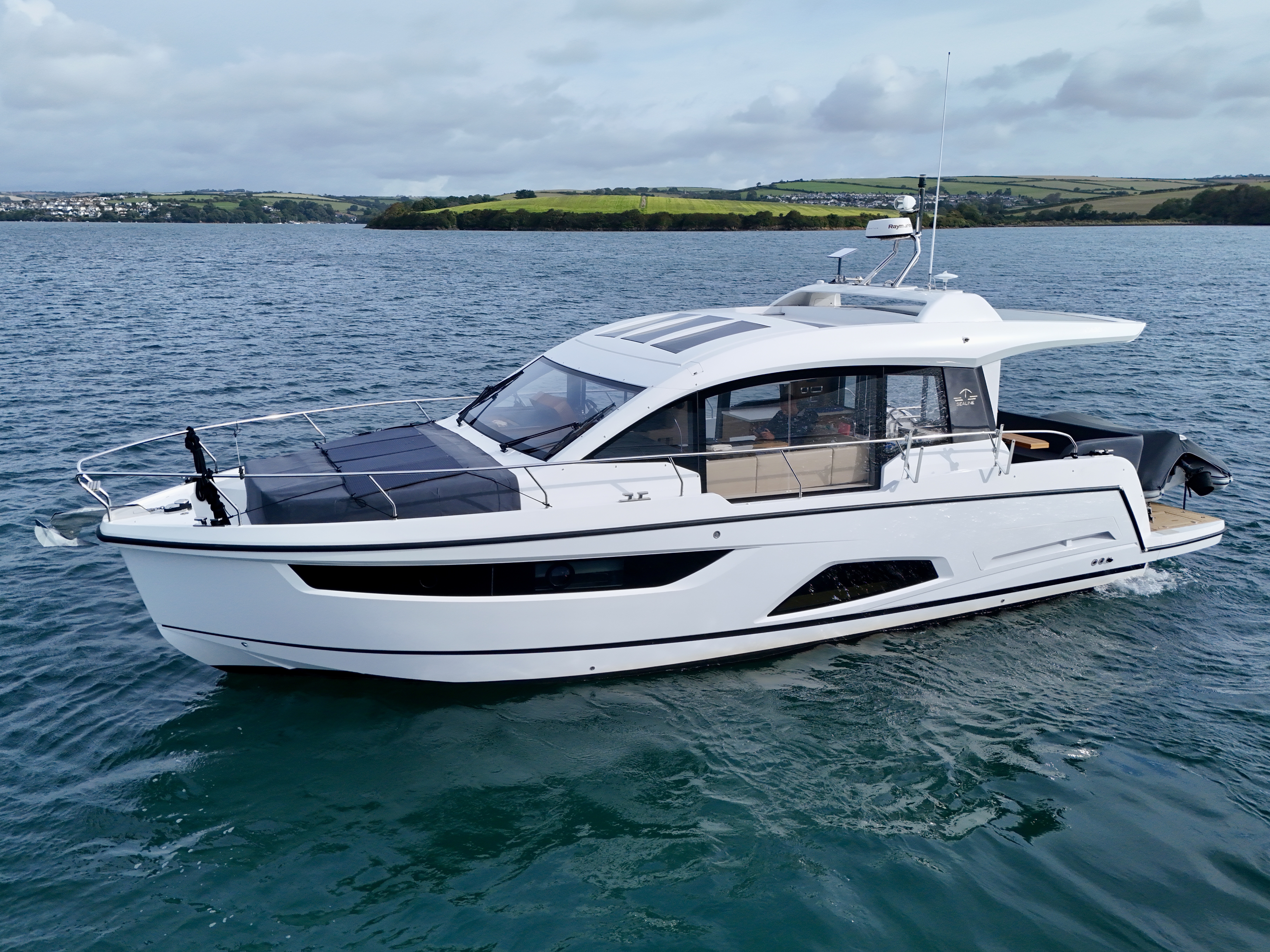 Sealine C430