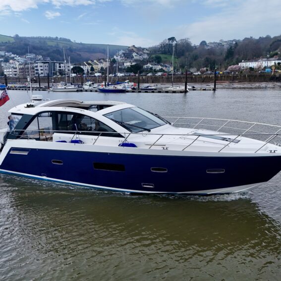 2012 Sealine SC42